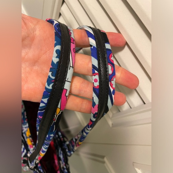 Vera Bradley & Disney Mickey’s Whimsical Paisley Iconic Glenna Satchel EUC - Picture 3 of 9